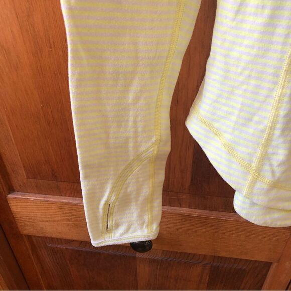 Lululemon Run Ice Queen Long Sleeve Reflective Shirt Size 4 - Picture 10 of 11